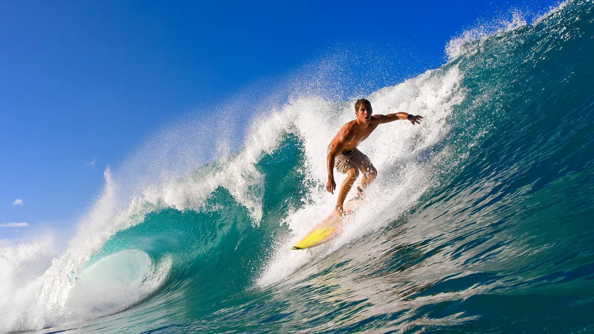 苏炳添训练中展示惊人反应速度，苏炳添训练时候的视频